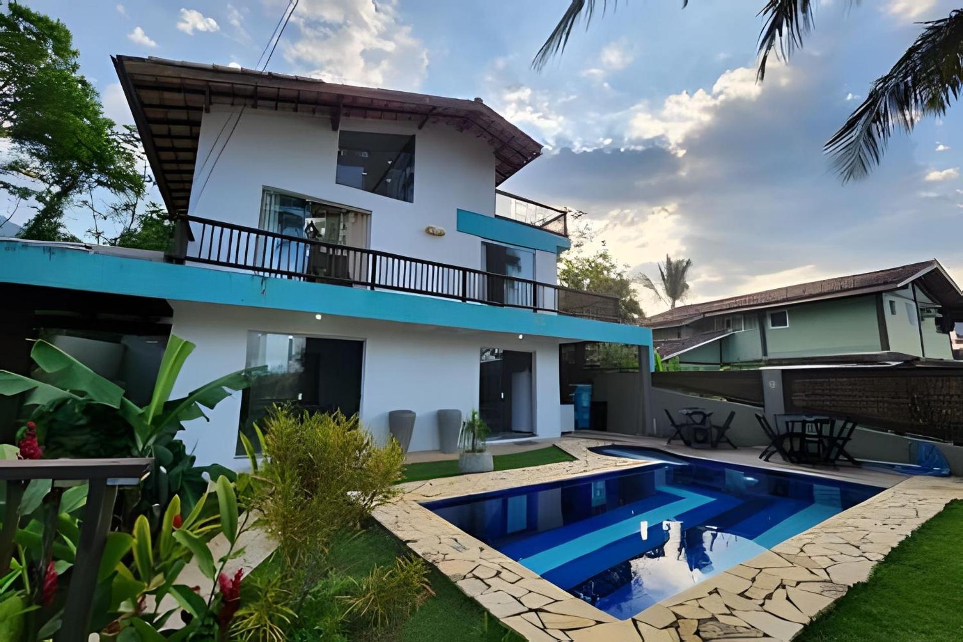 Bela Casa De 4 Com Piscina E Vista - Curral Ilhabela